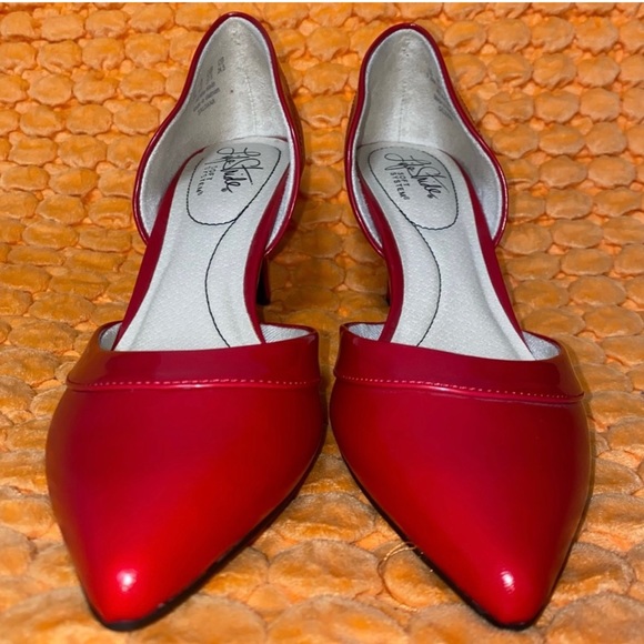 LifeStride Saldana d'Orsay Pump - Picture 3 of 6